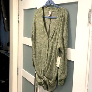 Women’s NB Button Front Shirttail Top - XXL